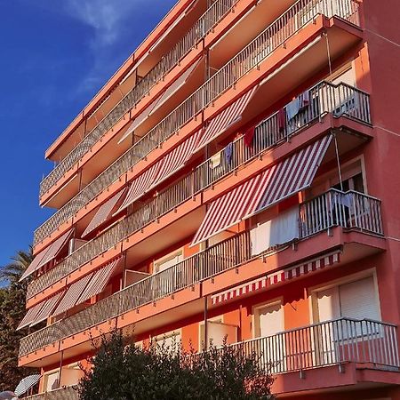Residence Laura Бордихера Екстериор снимка