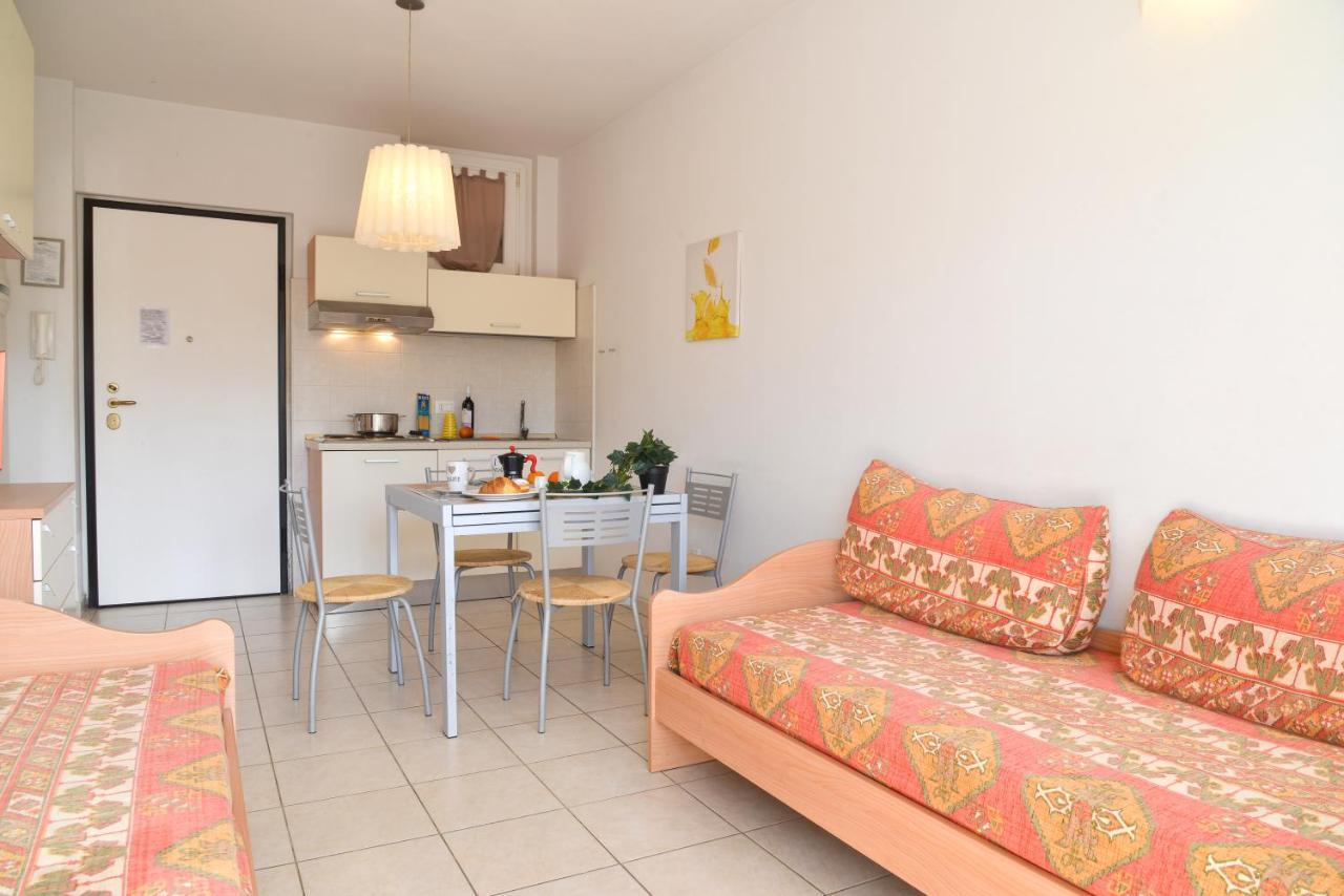 Residence Laura Бордихера Екстериор снимка