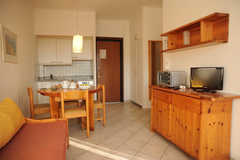Residence Laura Бордихера Екстериор снимка