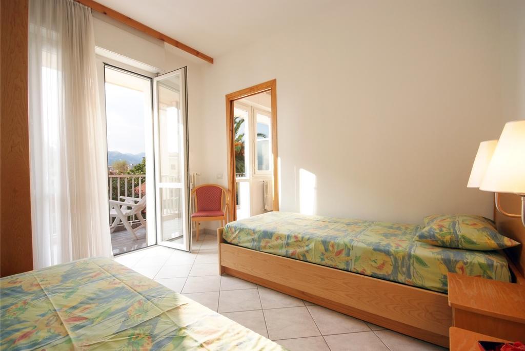 Residence Laura Бордихера Екстериор снимка